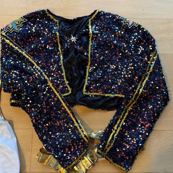 Brand new unworn “Rumi” costume - women’s XS - Picture 5 of 7